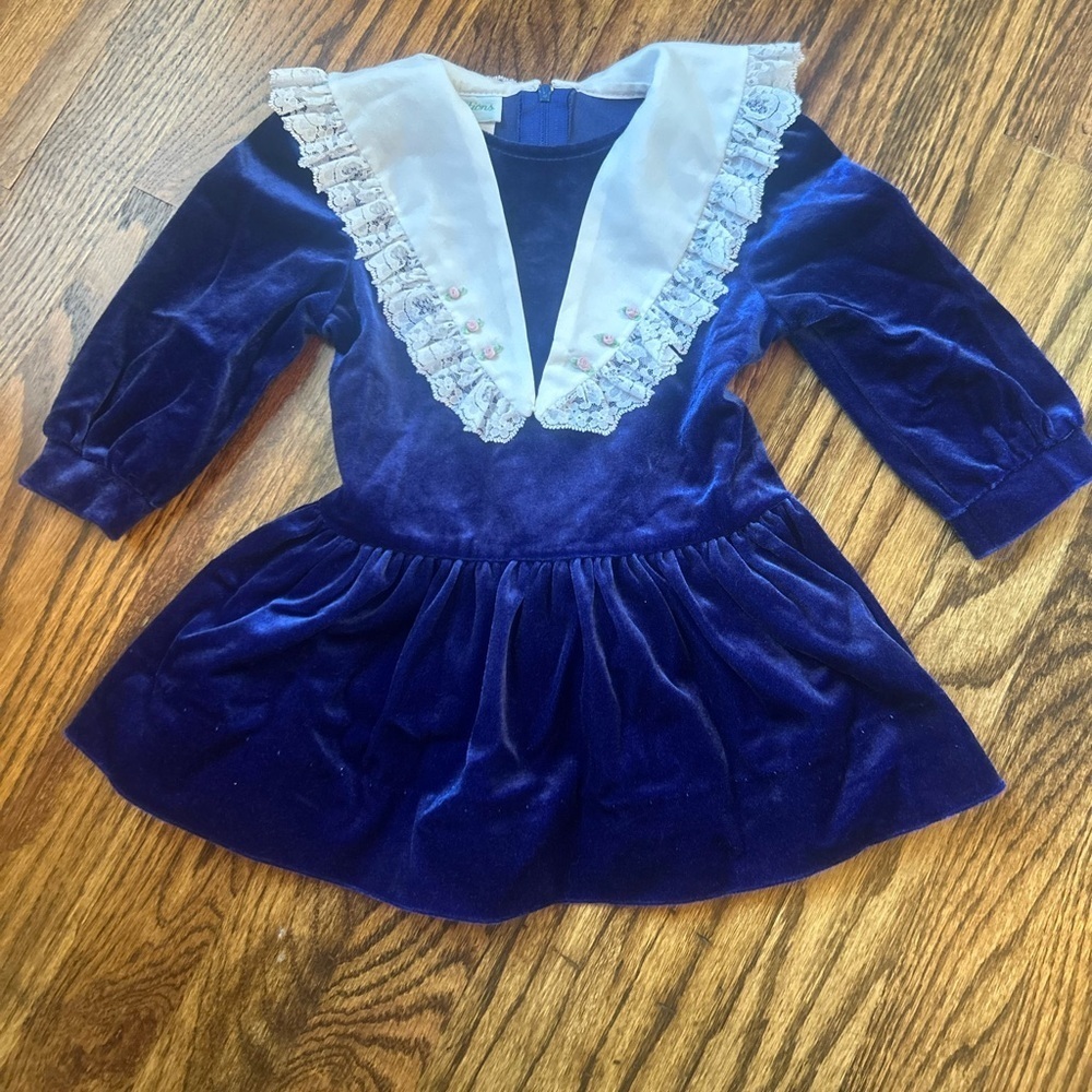 Vintage Rare Editions Blue Velvet Holiday Dress Lace Collar Girls 2T